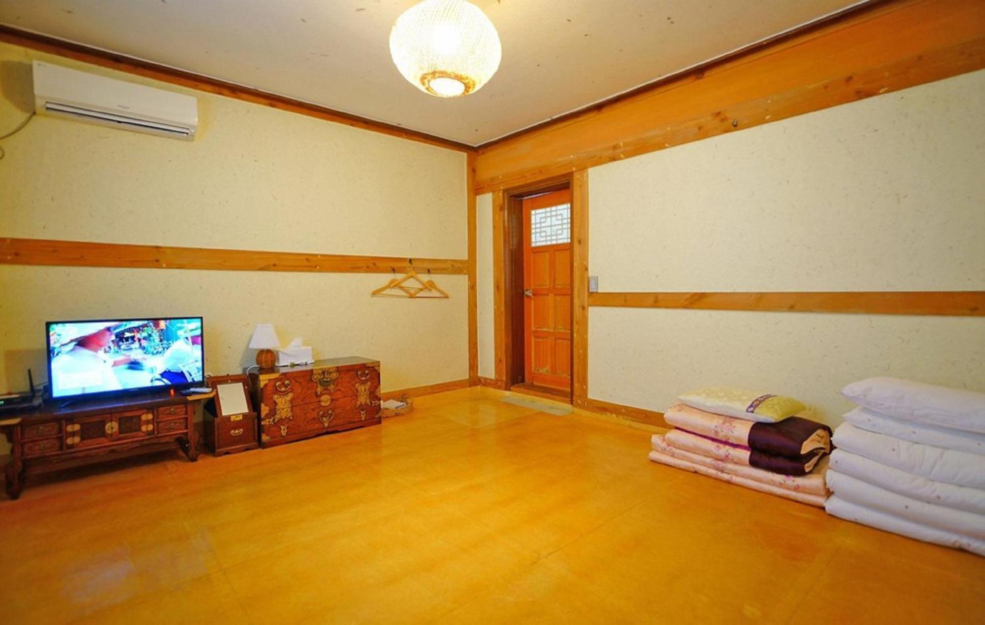 Hanok Gotaek Goeul Чонджу Екстер'єр фото