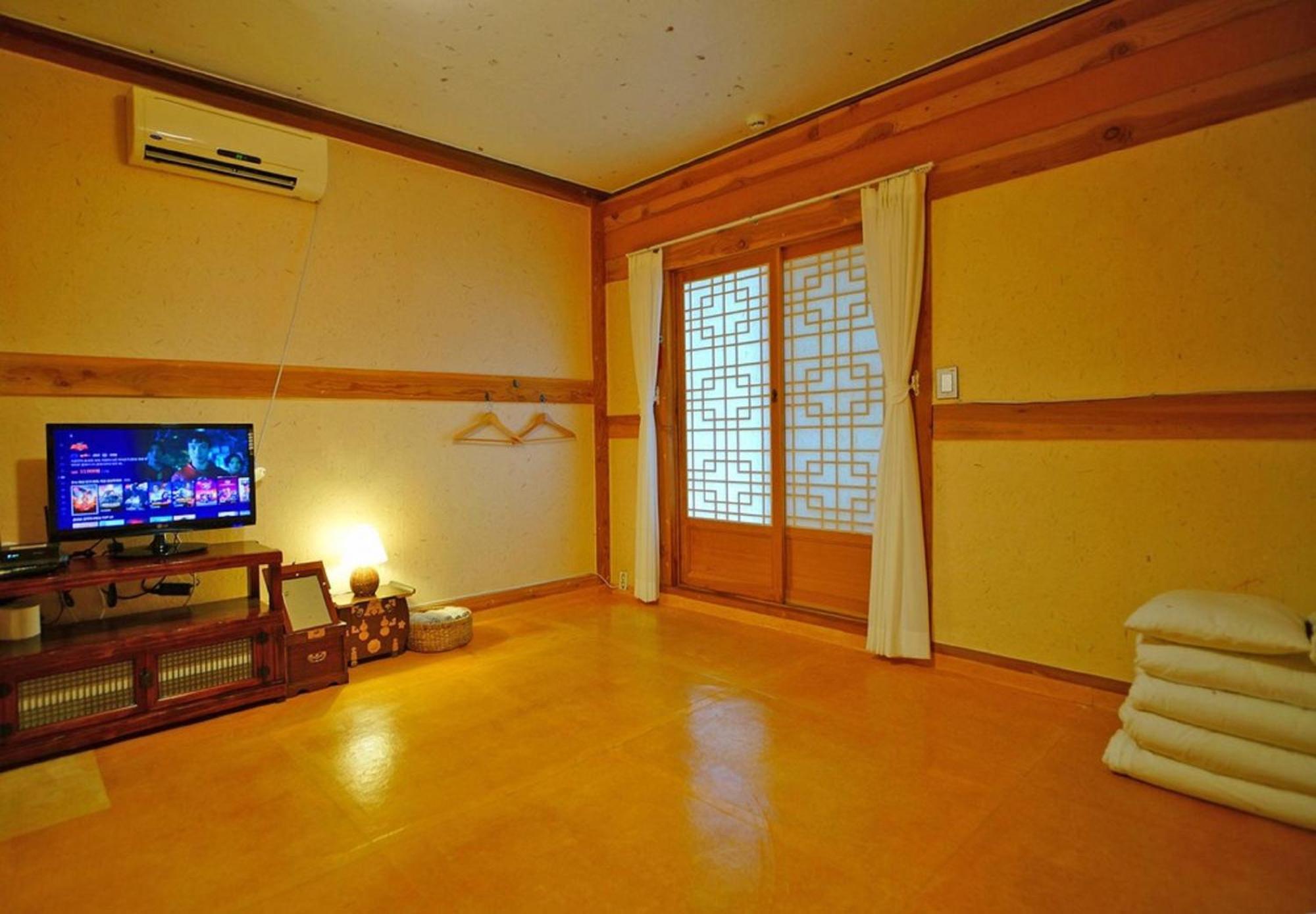 Hanok Gotaek Goeul Чонджу Екстер'єр фото