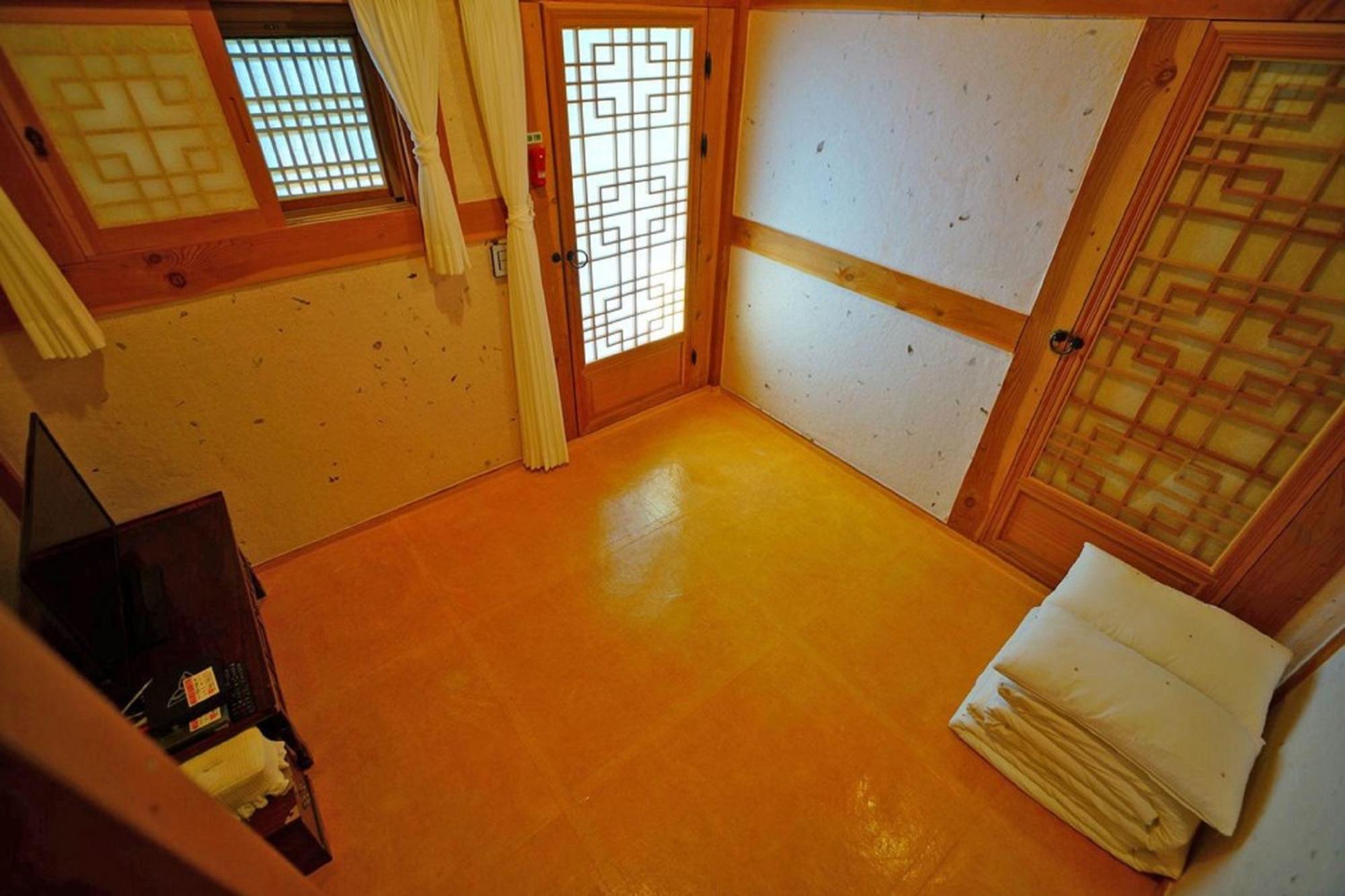 Hanok Gotaek Goeul Чонджу Екстер'єр фото